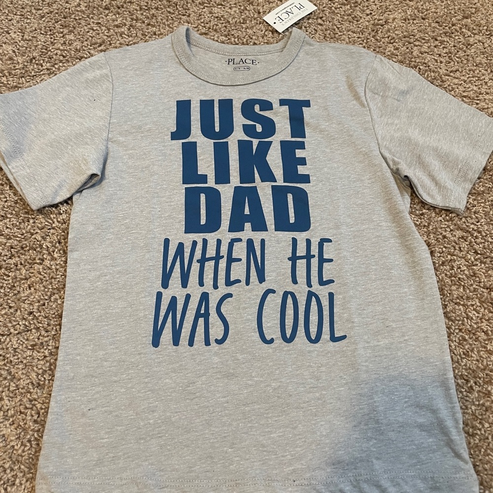 NWT Boy's Size Small (5/6) Gray T-Shirt